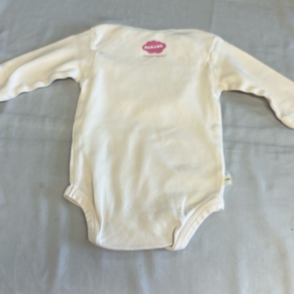 Parade - Canadian Organic cotton Cream Baby Onesie - Picture 3 of 6